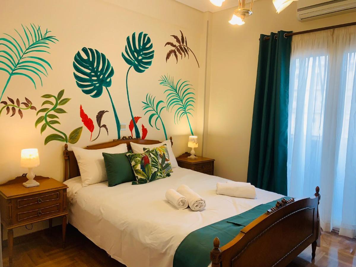 Athina Apartments Atene Esterno foto