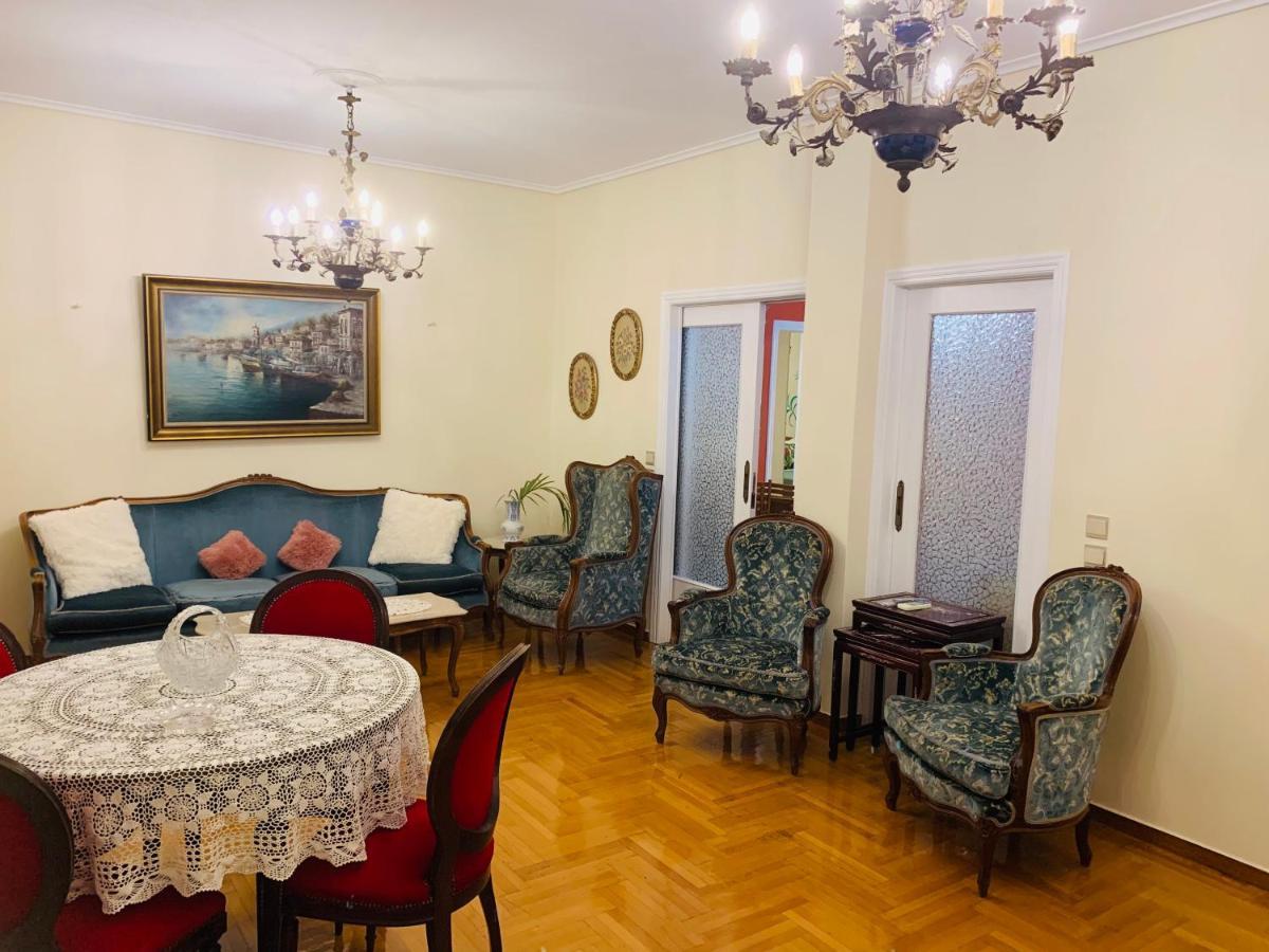 Athina Apartments Atene Esterno foto