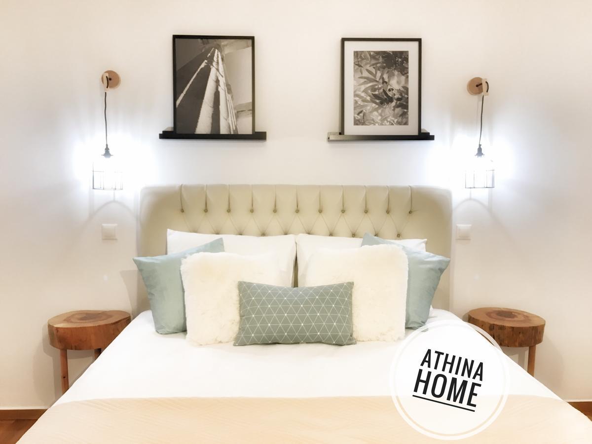 Athina Apartments Atene Esterno foto