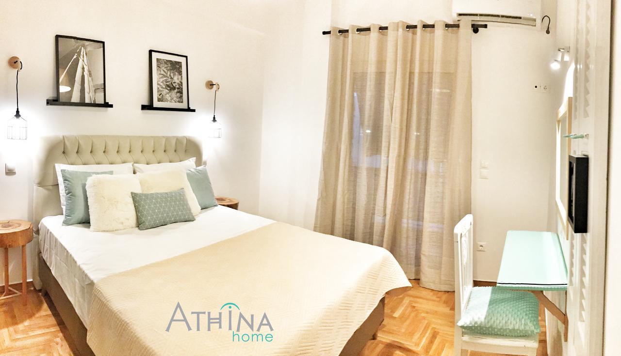 Athina Apartments Atene Esterno foto