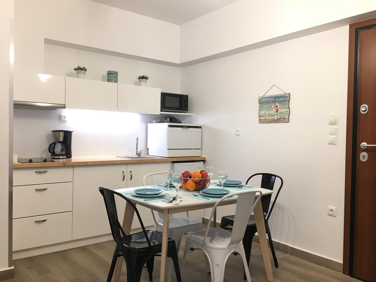 Athina Apartments Atene Camera foto