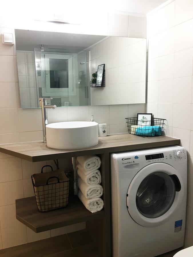 Athina Apartments Atene Camera foto